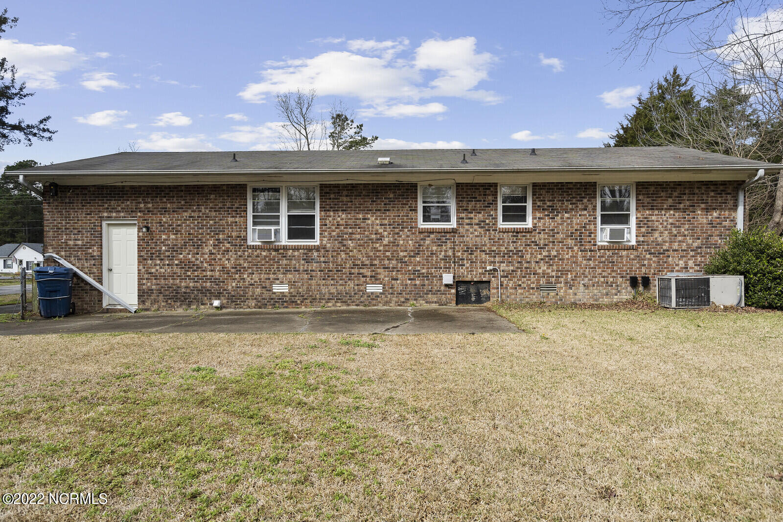 207 Fire Tower Road Richlands, NC 28574 - Photo 26 of 34 26_DSC04878_mls