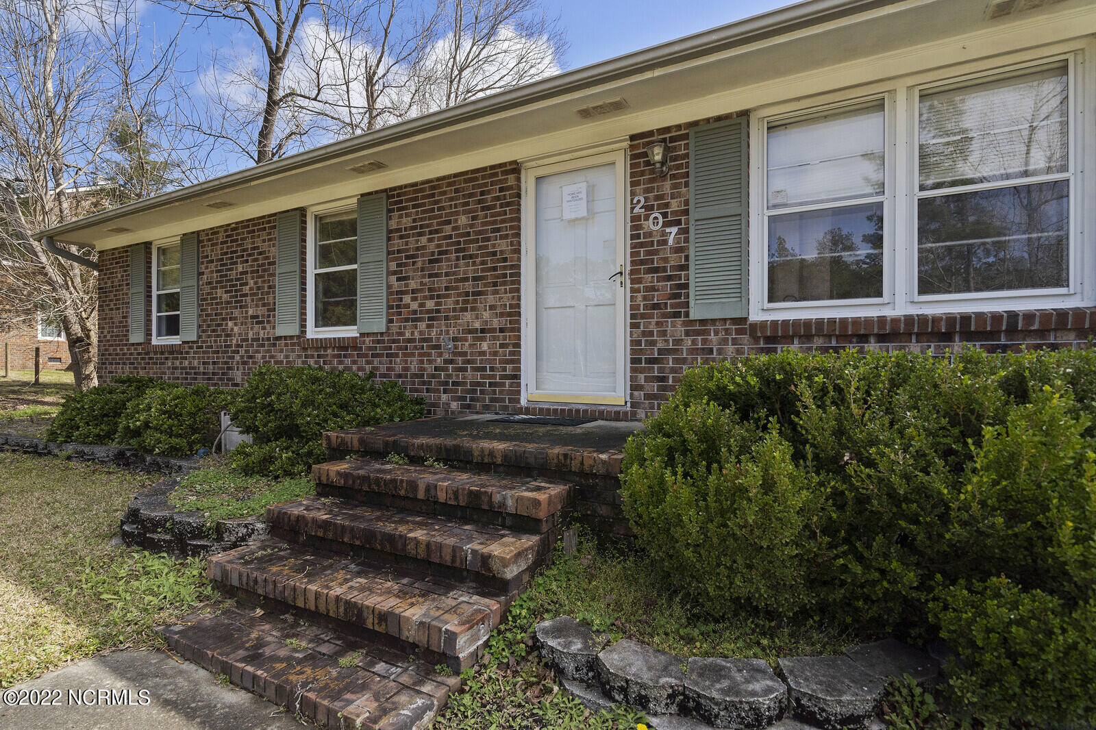 207 Fire Tower Road Richlands, NC 28574 - Photo 4 of 34 04_DSC04947_mls