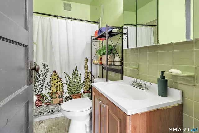 $580,000 | 619 Brooks Street, Bridgeport, CT 06608