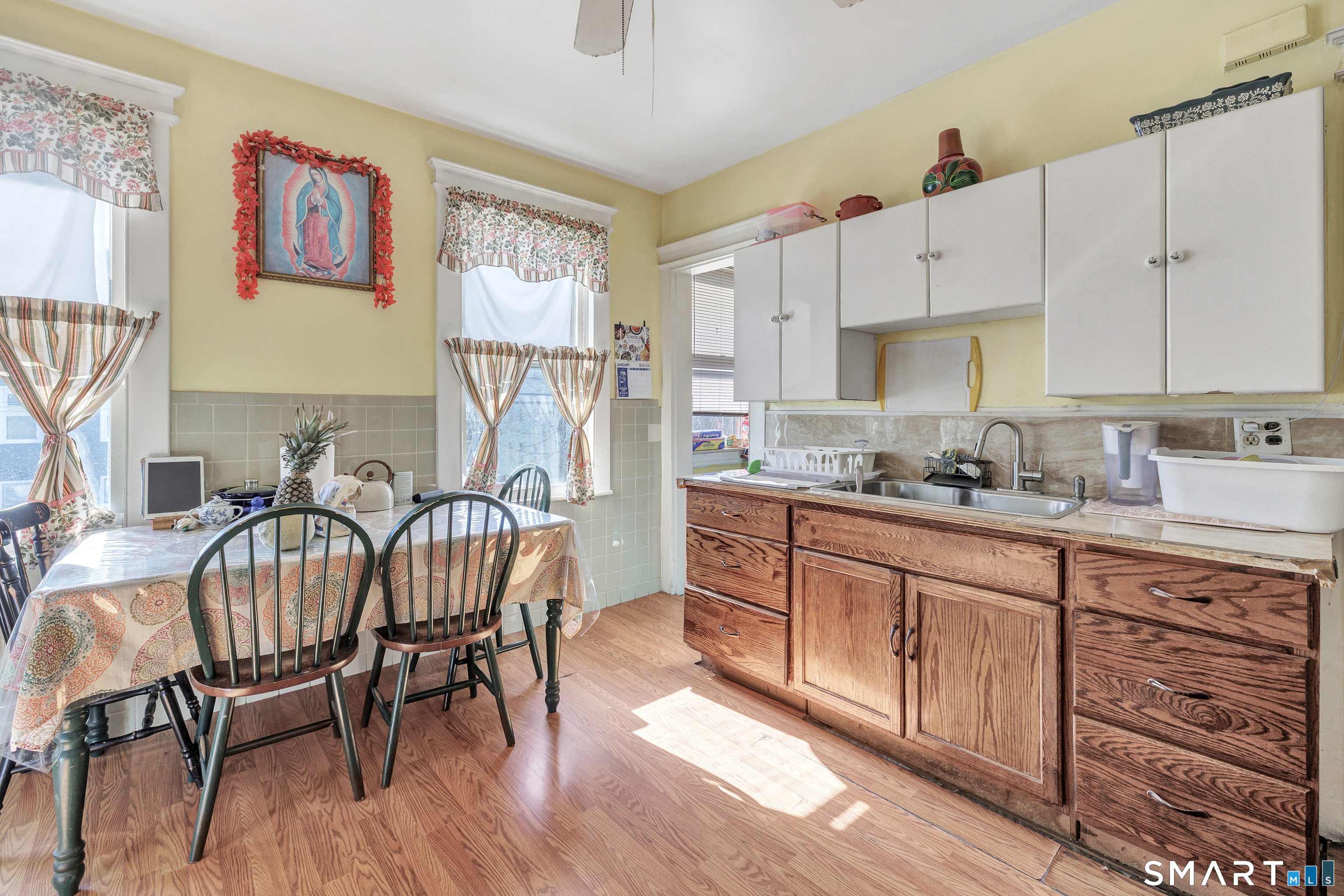 619 Brooks Street Bridgeport, CT 06608 - Photo 9 of 22