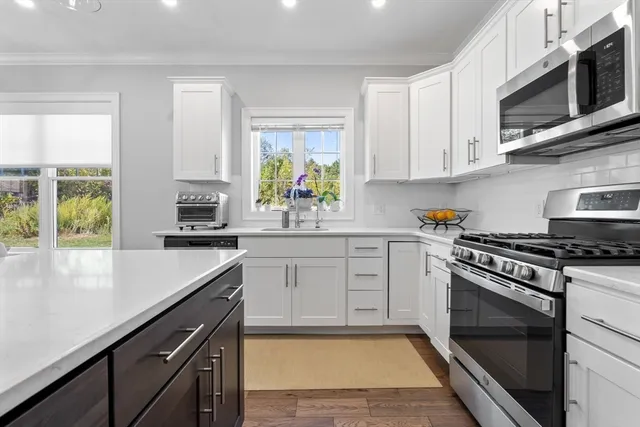 $647,000 | 843 Ledgewood Way, Unit 843, Clinton, MA 01510