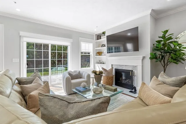 $647,000 | 843 Ledgewood Way, Unit 843, Clinton, MA 01510