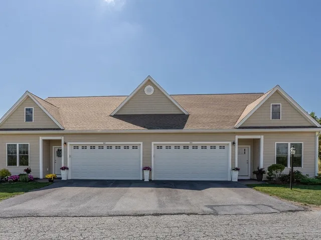 $647,000 | 843 Ledgewood Way, Unit 843, Clinton, MA 01510