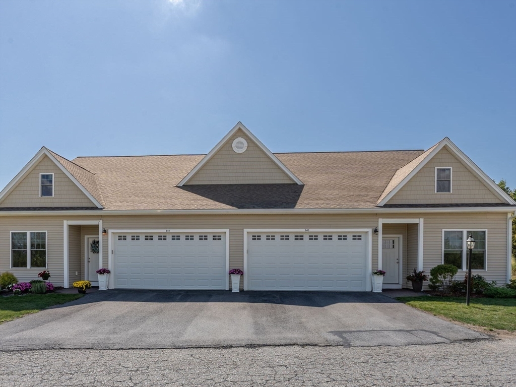 843 Ledgewood Way, Unit 843 Clinton, MA 01510 - Photo 3 of 39