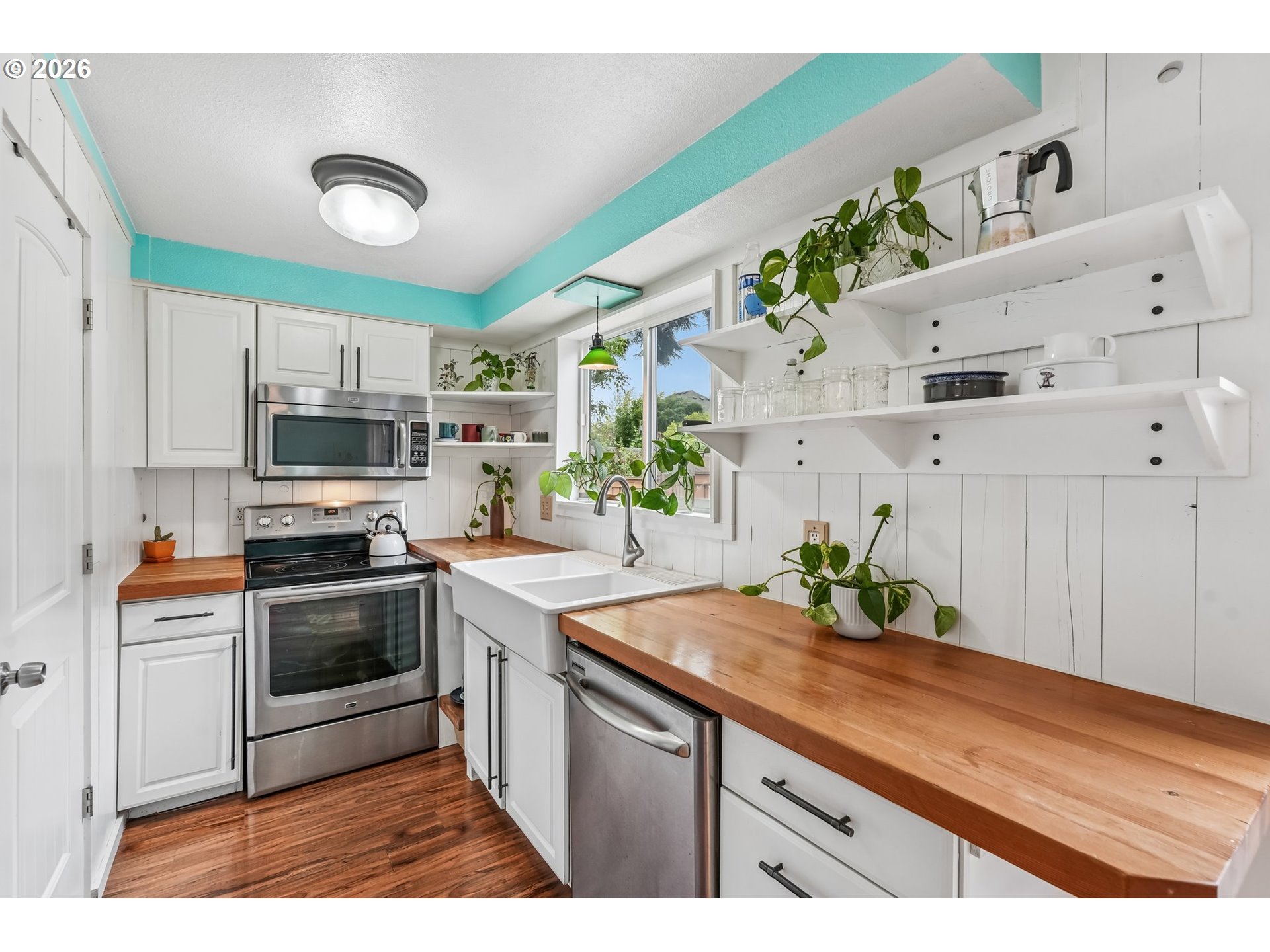 1511 Northeast Rosa Parks Way Portland, OR 97211 - Photo 19 of 41