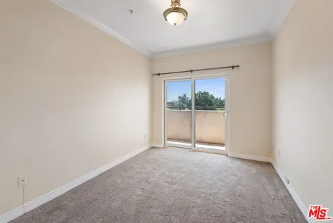 $995,000 | 11540 Rochester Avenue, Unit 103, Los Angeles, CA 90025