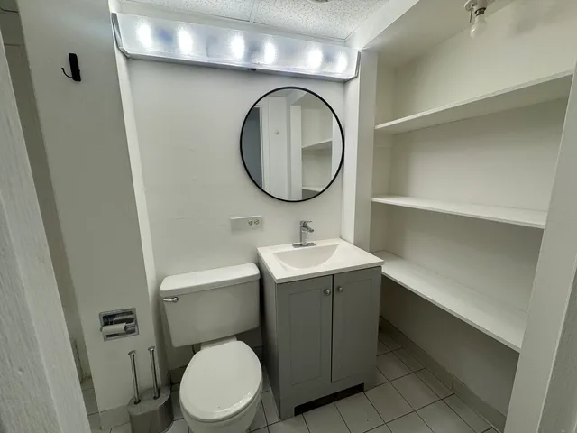 $1,950 | 1832 North Lincoln Avenue, Unit 2M, Chicago, IL 60614