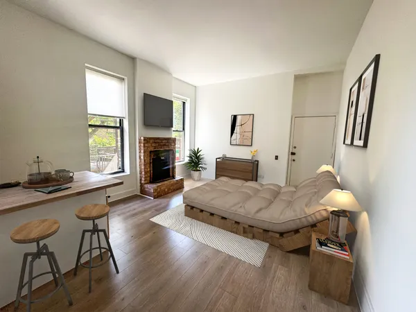 $1,899 | 1832 North Lincoln Avenue, Unit 2M, Chicago, IL 60614