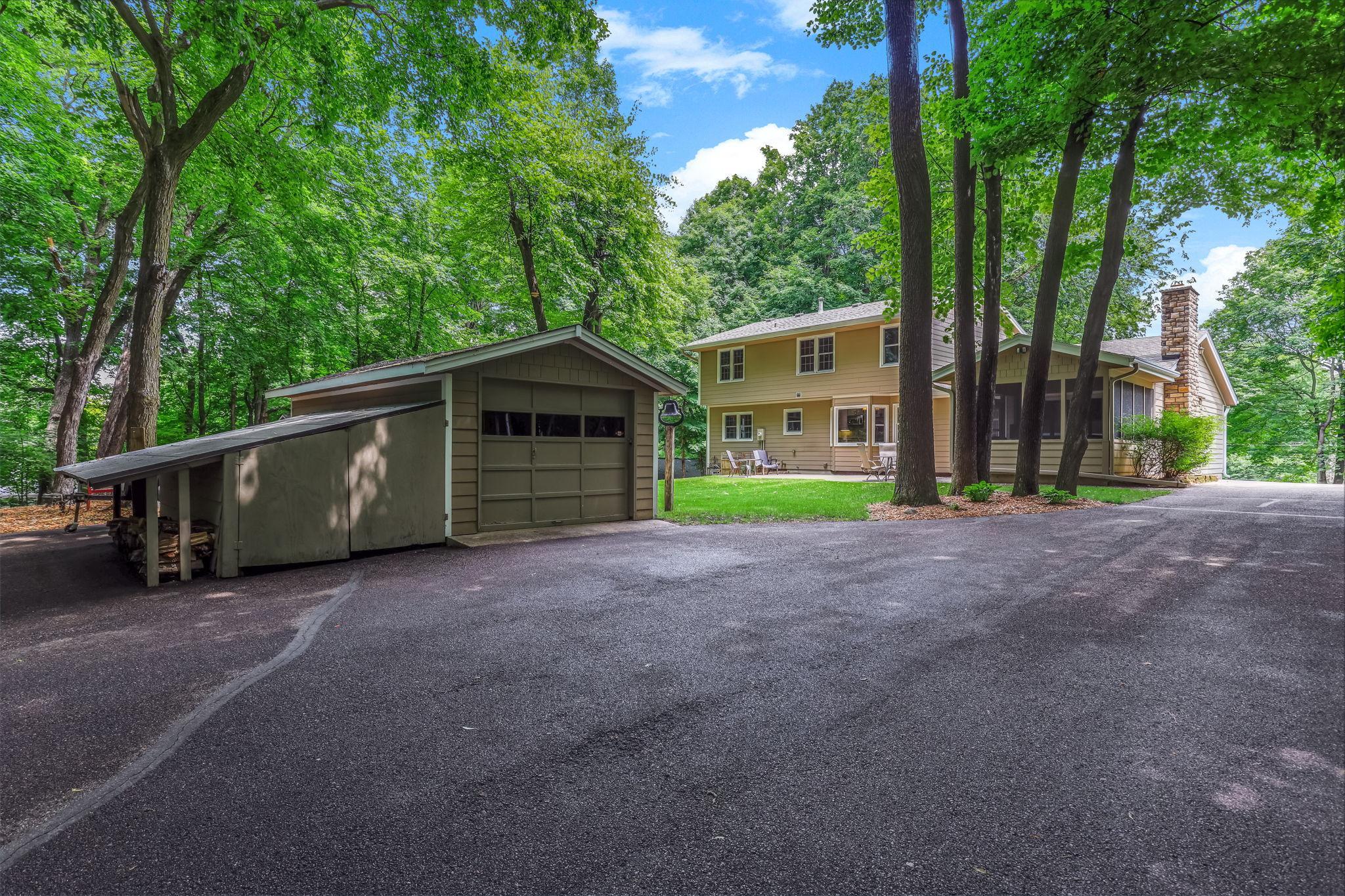 3924 Tonkawood Road Minnetonka, MN 55345 - Photo 39 of 47