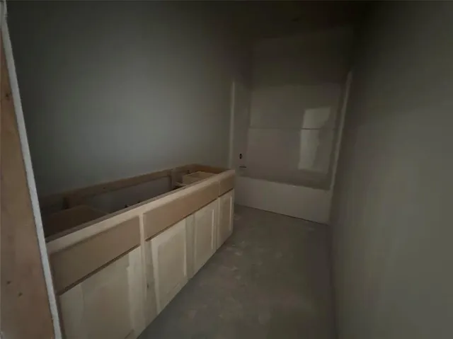 $482,000 | 1336 North Holland Drive, Independence, MO 64056