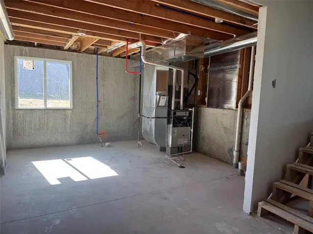 $482,000 | 1336 North Holland Drive, Independence, MO 64056