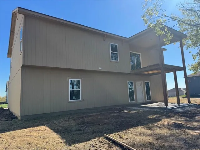 $482,000 | 1336 North Holland Drive, Independence, MO 64056