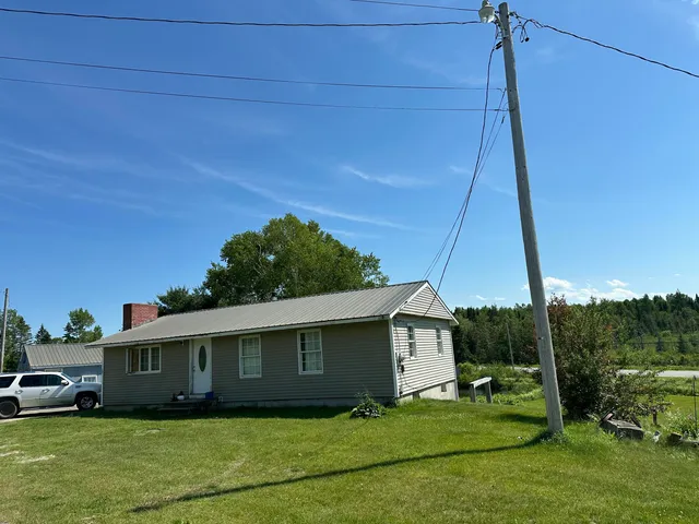 $189,900 | 178 School House Road, Orient, ME 04471