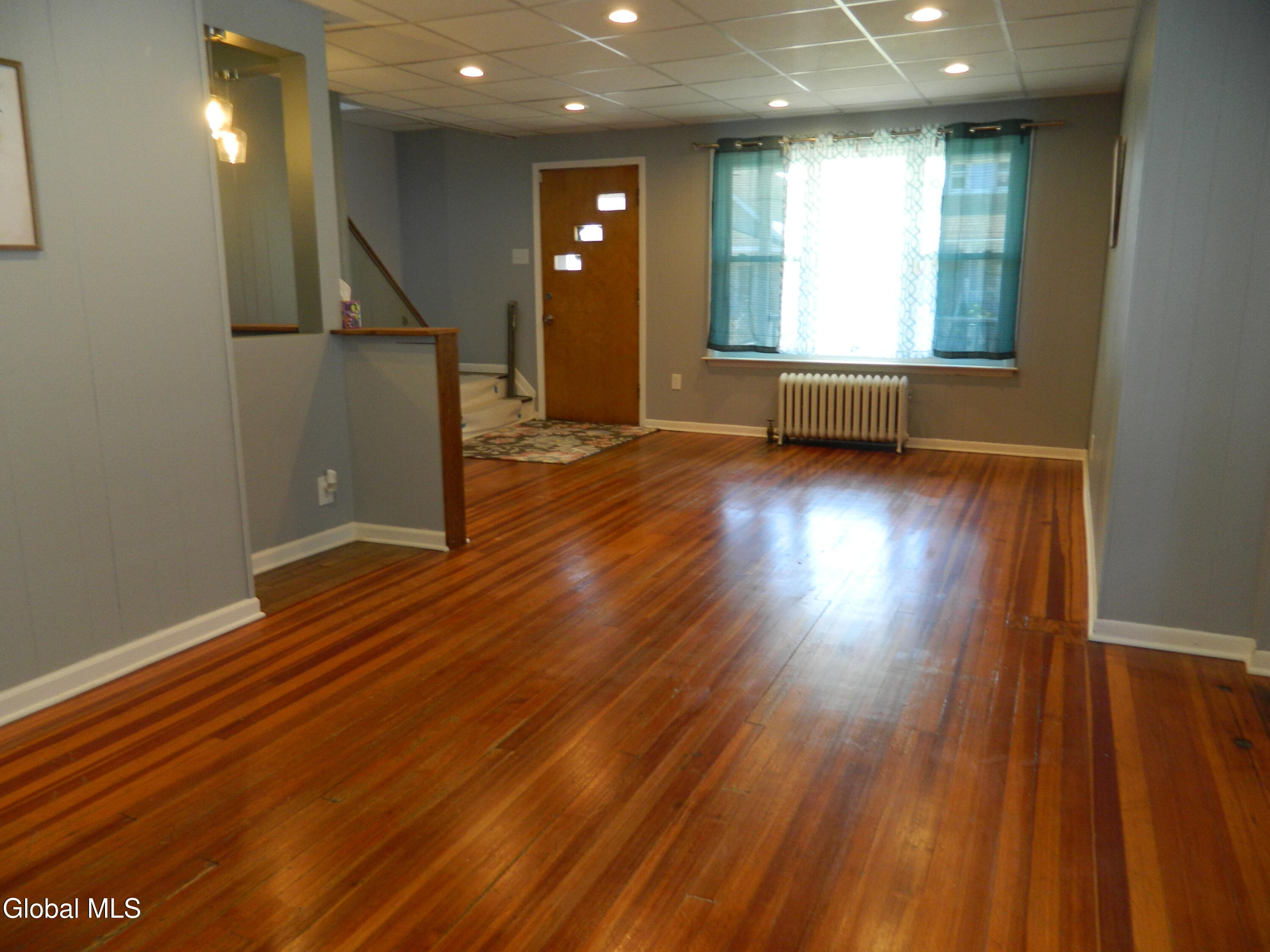 1355 Dewitt Street Schenectady, NY 12303 - Photo 23 of 88 LARGE LIVING AND DINING AREA