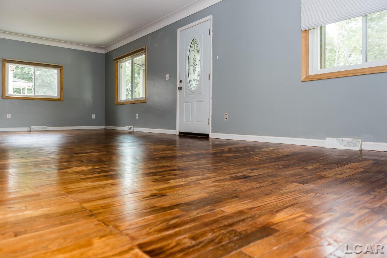520 Springbrook Avenue Adrian, MI 49221 - Photo 6 of 53 50013118-5.JPG