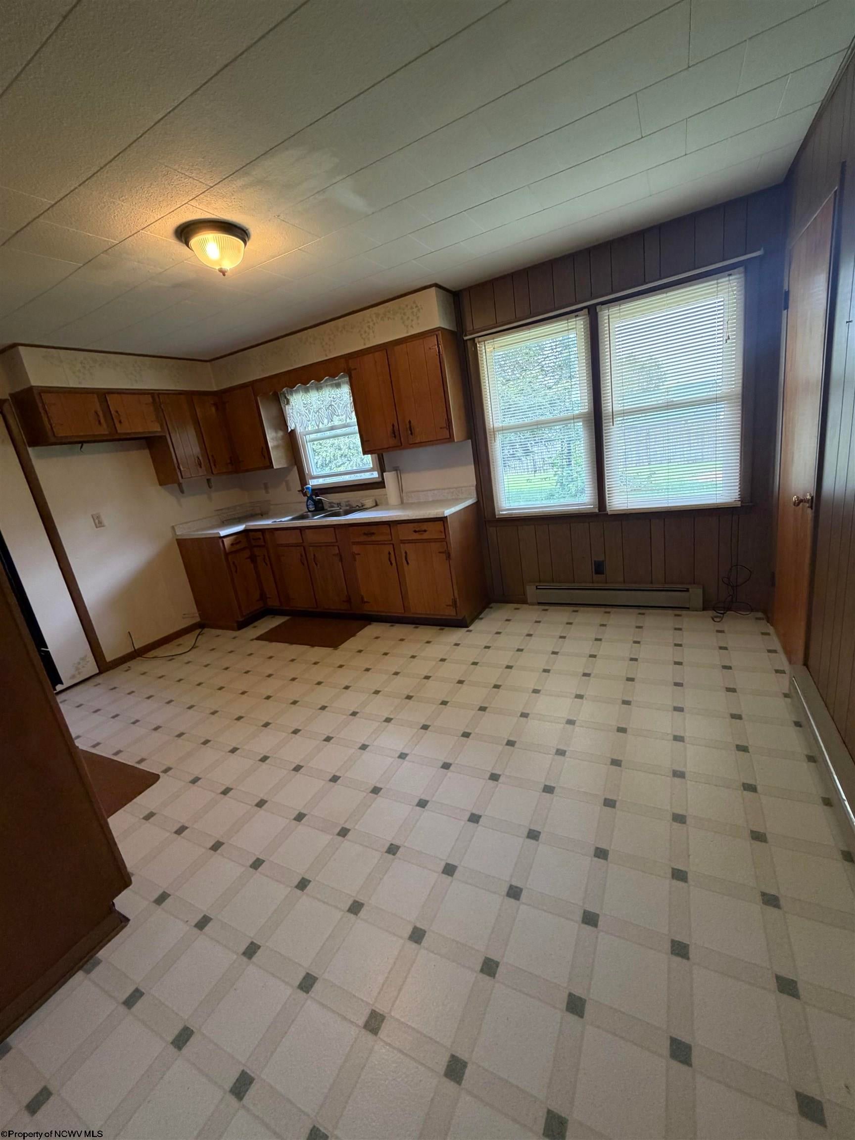 3112 Back Road Beverly, WV 26253 - Photo 5 of 46 Gallery Image 5