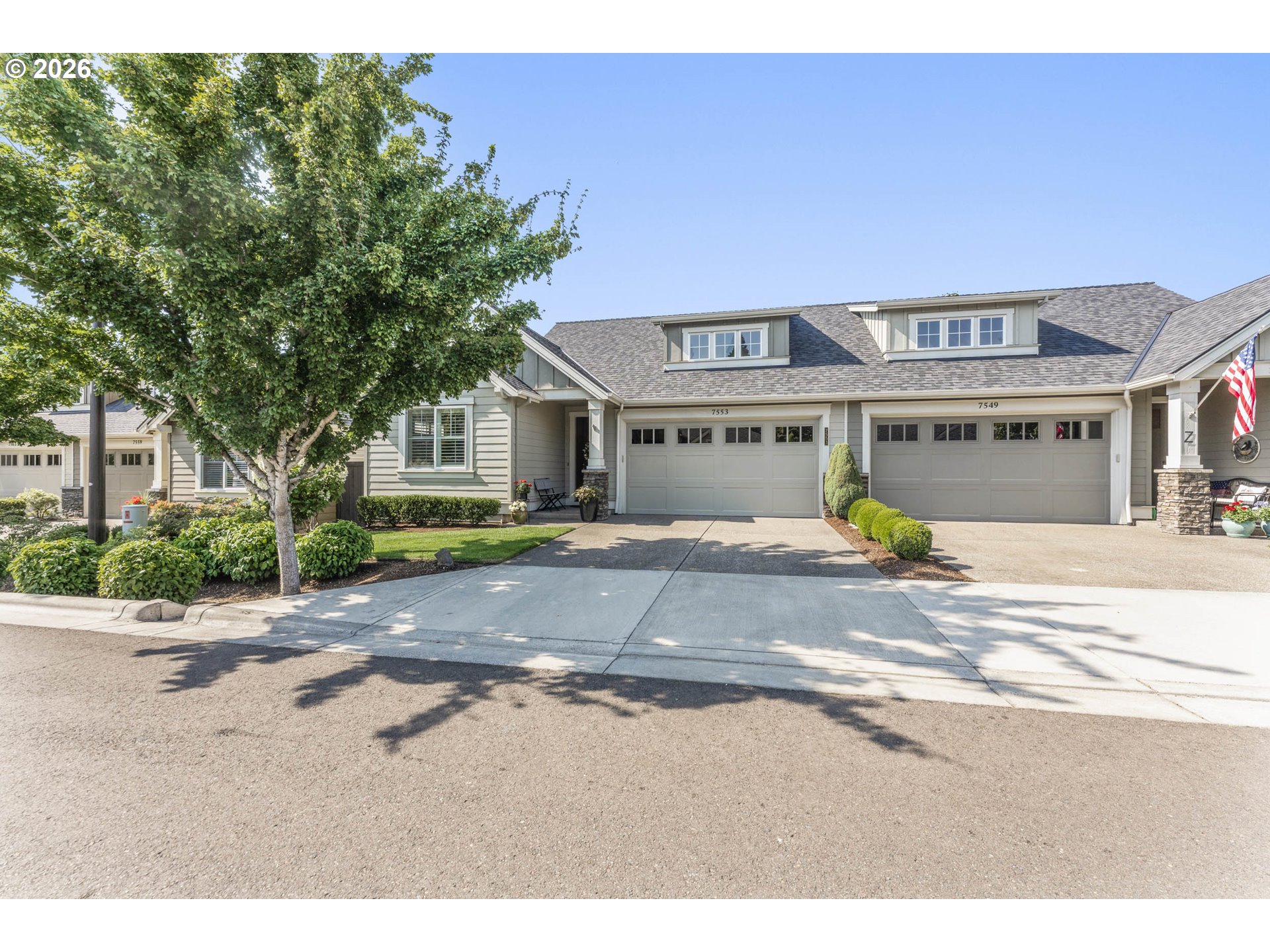 7553 Southwest Honor Loop Wilsonville, OR 97070 - Photo 2 of 24 Gallery Image 2