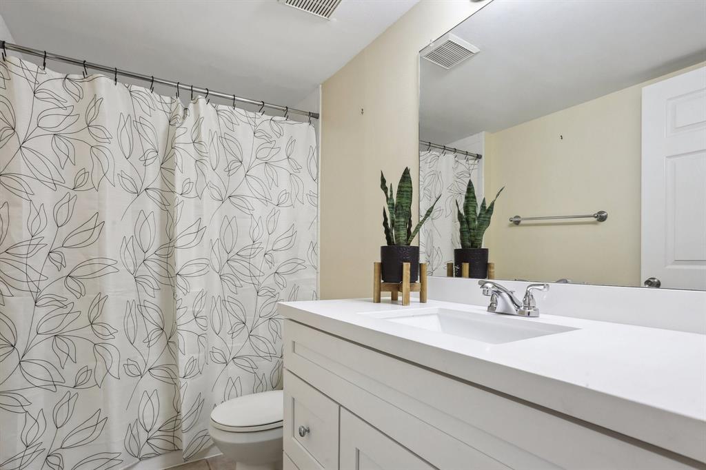 5051 Wiles Road, Unit 201 Coconut Creek, FL 33073 - Photo 21 of 41 2nd Bathroom