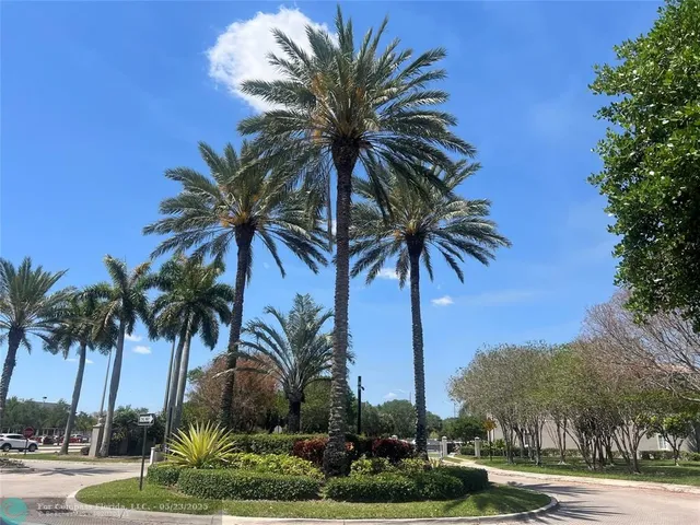 $275,000 | 5051 Wiles Road, Unit 201, Coconut Creek, FL 33073