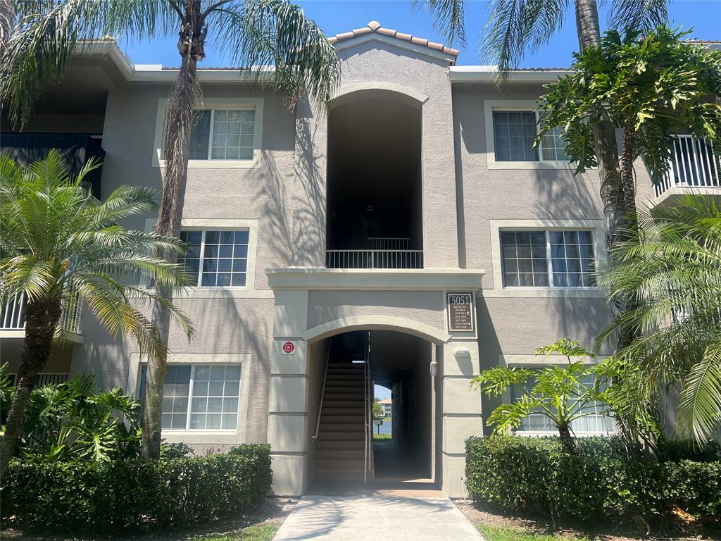 5051 Wiles Road, Unit 201 Coconut Creek, FL 33073 - Photo 34 of 41