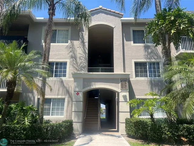 $275,000 | 5051 Wiles Road, Unit 201, Coconut Creek, FL 33073