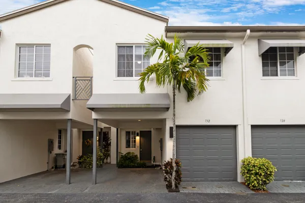 $599,000 | 732 Southeast 2nd Street, Unit 732, Pompano Beach, FL 33060