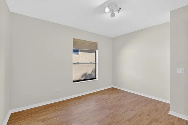 $450,000 | 331 Cedar Falls Drive, Apollo Beach, FL 33572