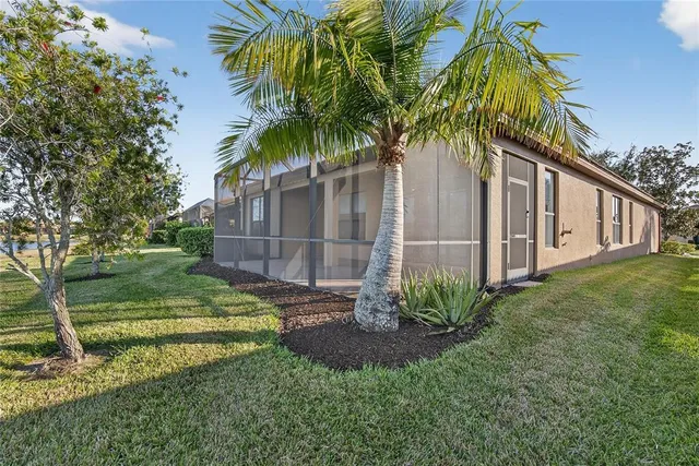 $450,000 | 331 Cedar Falls Drive, Apollo Beach, FL 33572