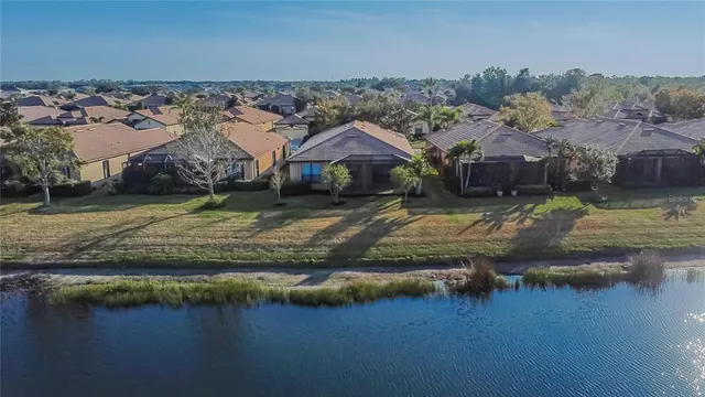 $450,000 | 331 Cedar Falls Drive, Apollo Beach, FL 33572