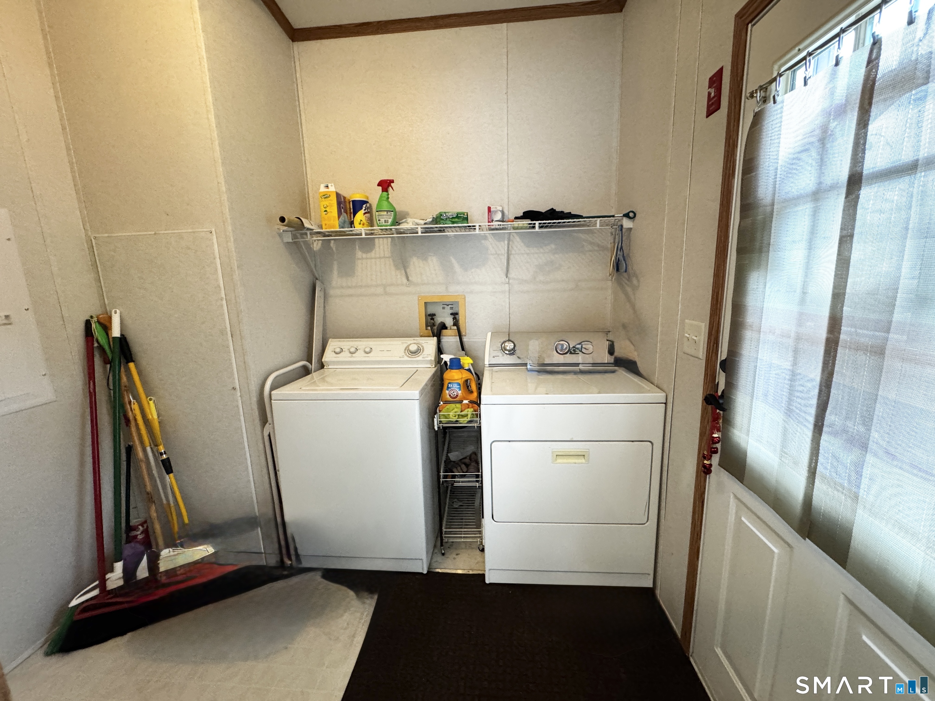 11 Circle Drive Windham, CT 06256 - Photo 10 of 18 a utility room with dryer and washer