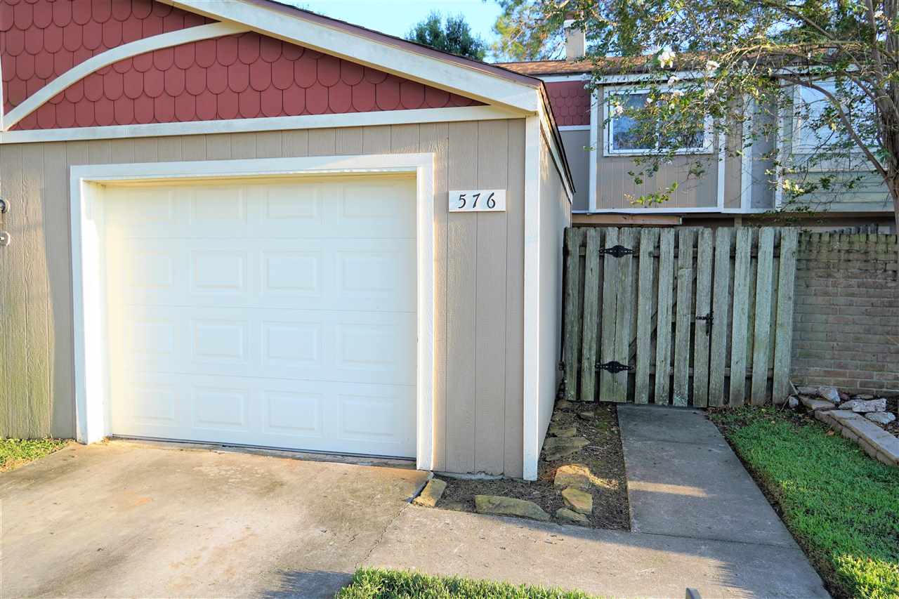 576 Georgetown Street Beaumont, TX 77707 - Photo 1 of 1