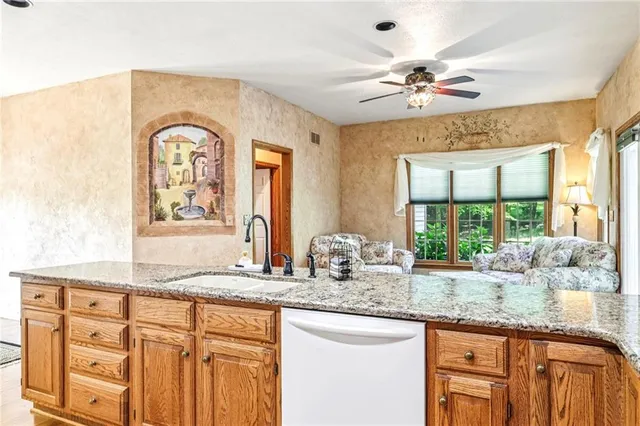 $575,000 | 402 Woodland Drive, New Wilmington, PA 16142