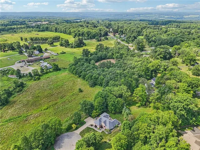 $575,000 | 402 Woodland Drive, New Wilmington, PA 16142