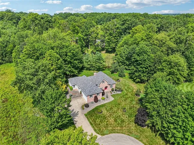 $575,000 | 402 Woodland Drive, New Wilmington, PA 16142