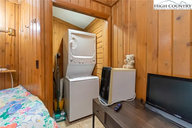 $335,000 | 139 Wild Daisy Lane, Beech Mountain, NC 28604