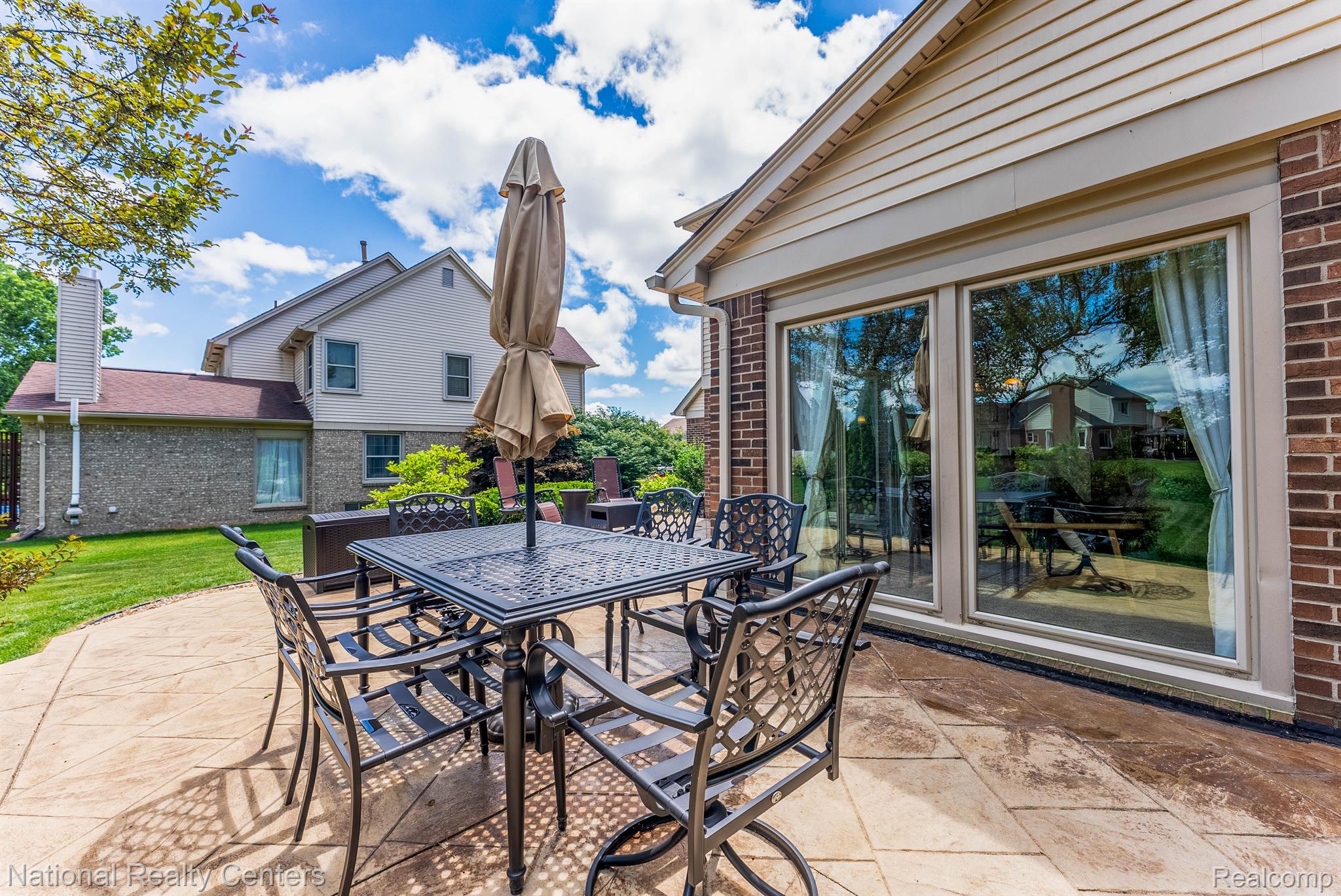 45258 Danbury Road Canton, MI 48188 - Photo 49 of 54 Gallery Image 49