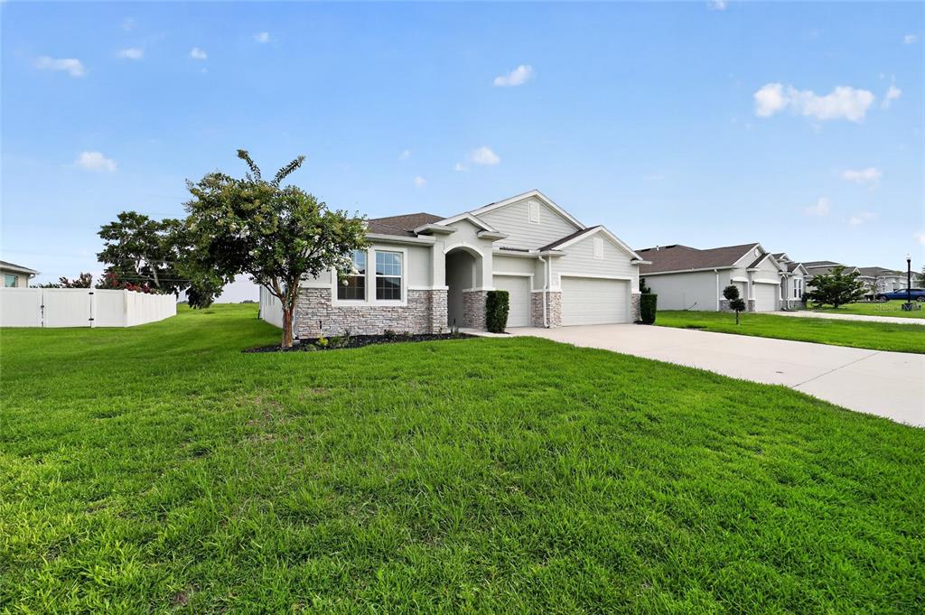 4572 Southwest 65th Place Ocala, FL 34474 - Photo 3 of 58