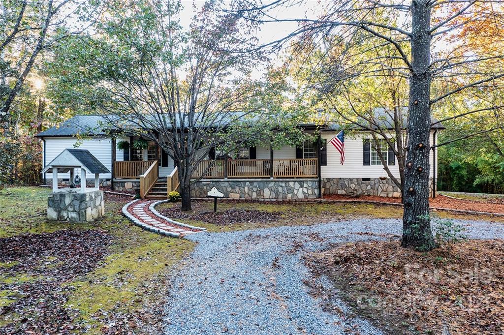 6304 Dysartsville Road Morganton, NC 28655 - Photo 2 of 39 Gallery Image 2