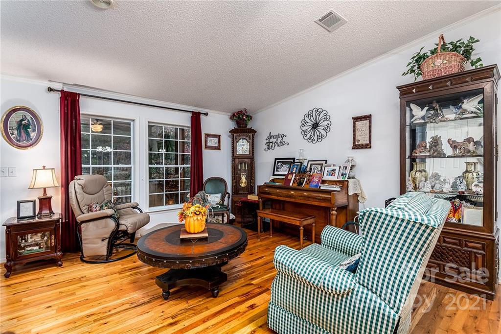 6304 Dysartsville Road Morganton, NC 28655 - Photo 13 of 39 Gallery Image 13