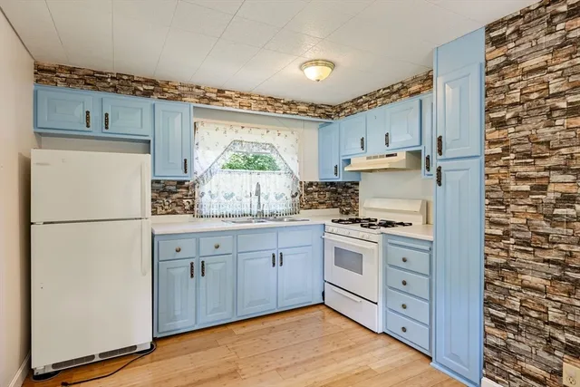 $169,900 | 6 2nd Street, Brookfield, MA 01506