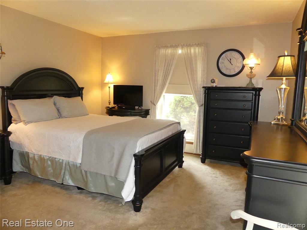 20390 Inkster Road Romulus, MI 48174 - Photo 37 of 49