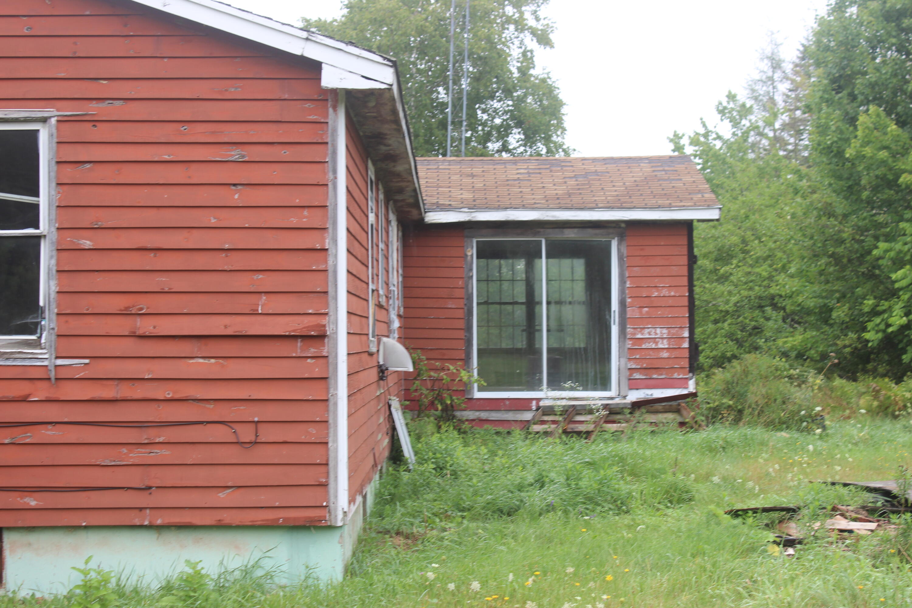 498 Old County Road Pembroke, ME 04666 - Photo 5 of 37 IMG_4316
