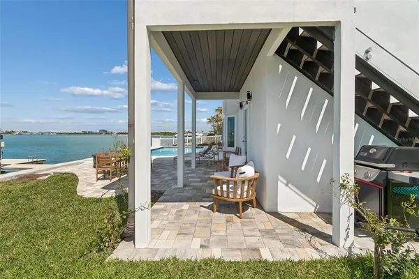 $2,900,000 | 478 Harbor Drive North, Indian Rocks Beach, FL 33785