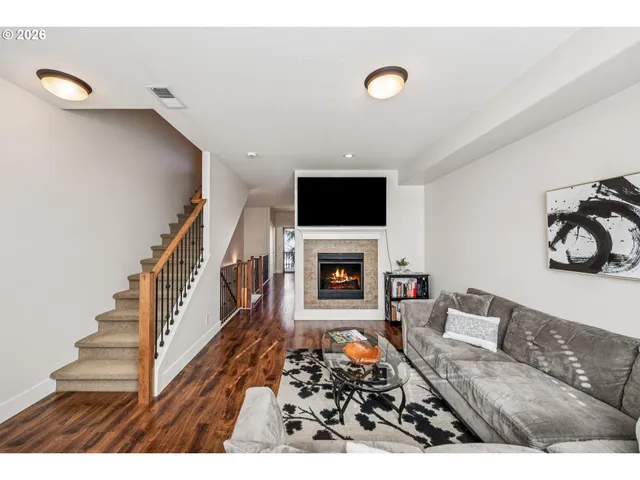 $389,900 | 19677 Southwest Blackbear Court, Beaverton, OR 97006