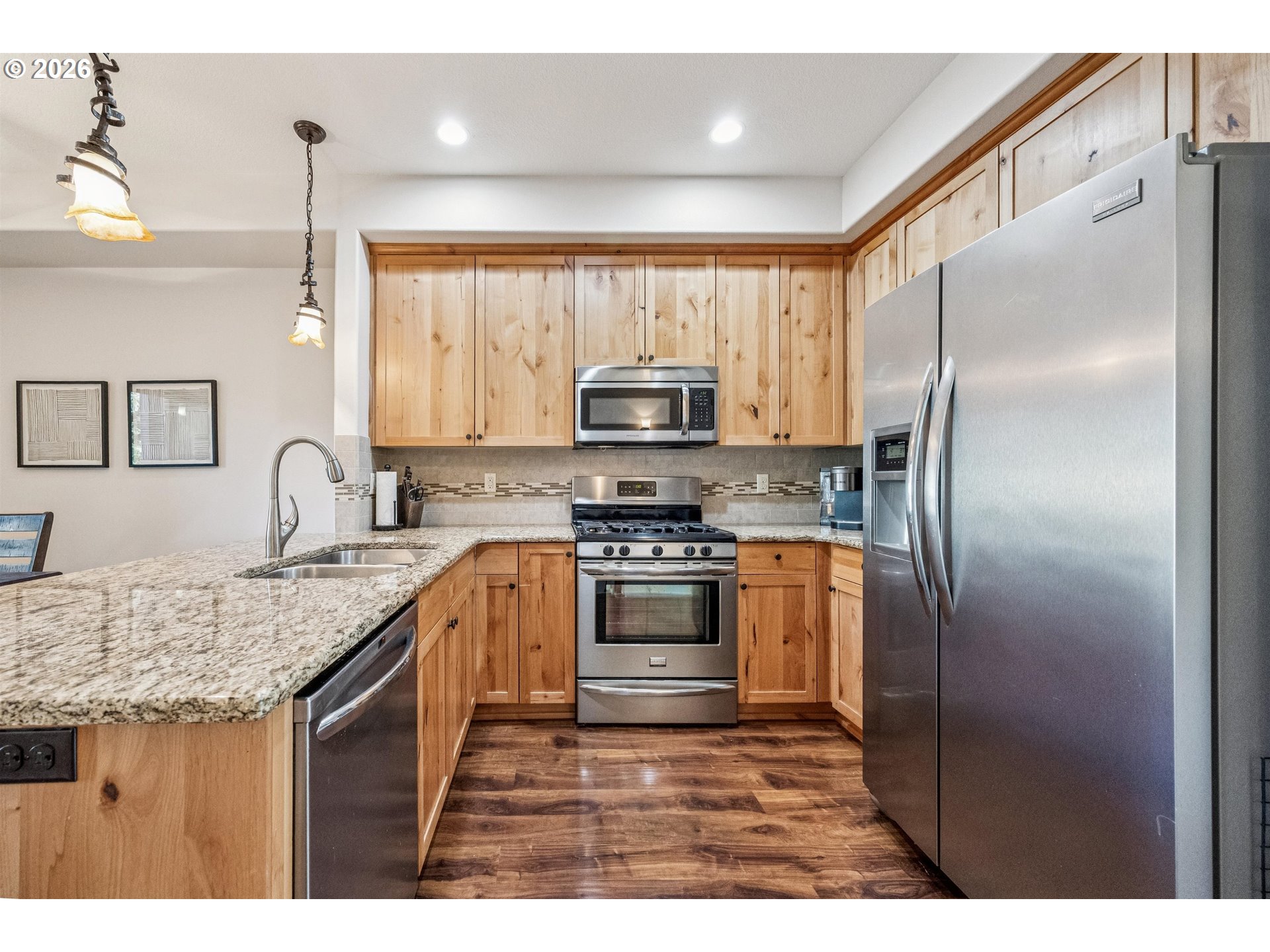 19677 Southwest Blackbear Court Beaverton, OR 97006 - Photo 13 of 38