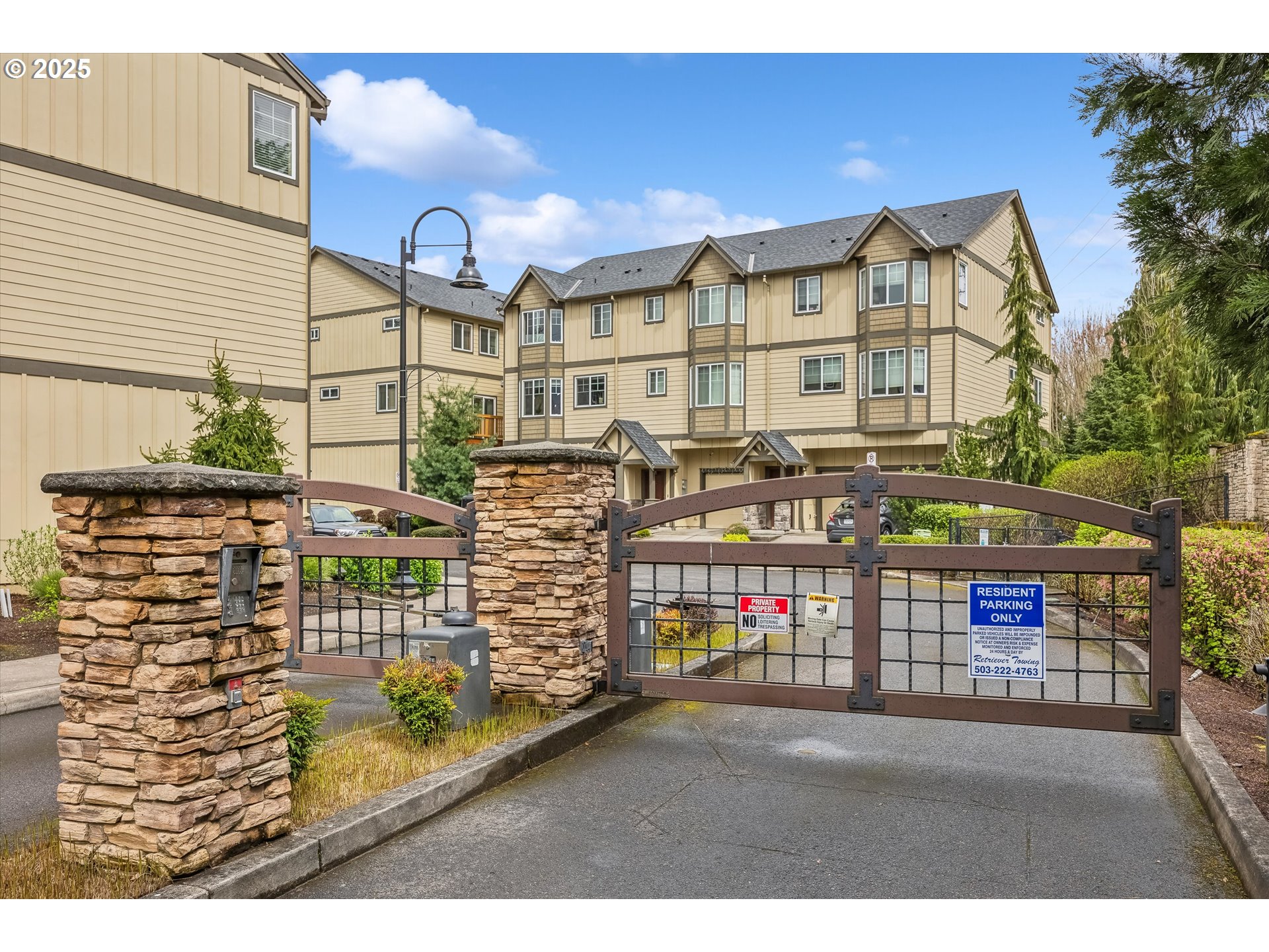 19677 Southwest Blackbear Court Beaverton, OR 97006 - Photo 7 of 38