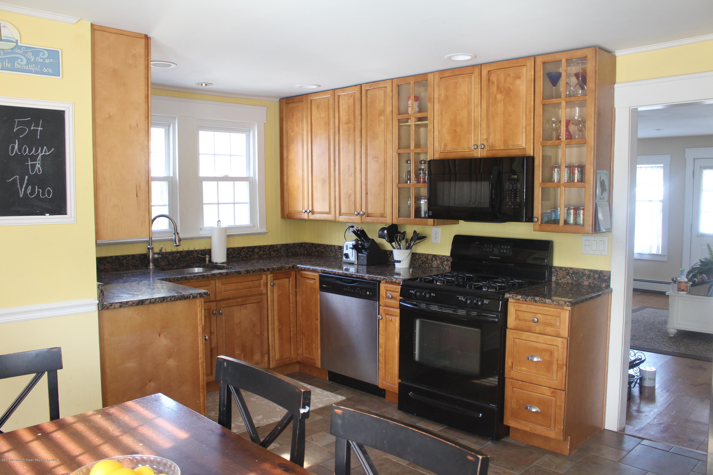 402 Morrisey Road Neptune Township, NJ 07753 - Photo 10 of 18 Kitchen