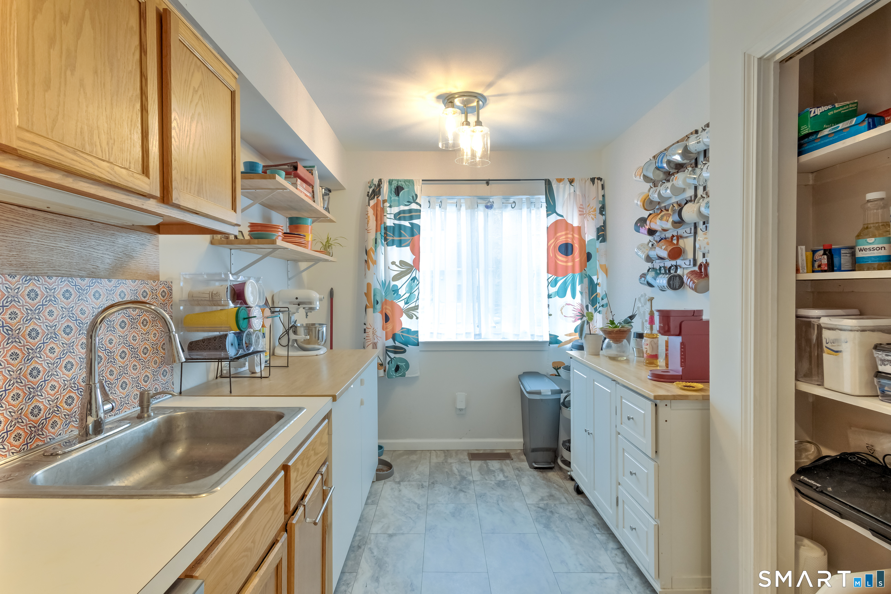 81 Deer Run, Unit 81 Bethel, CT 06801 - Photo 3 of 23