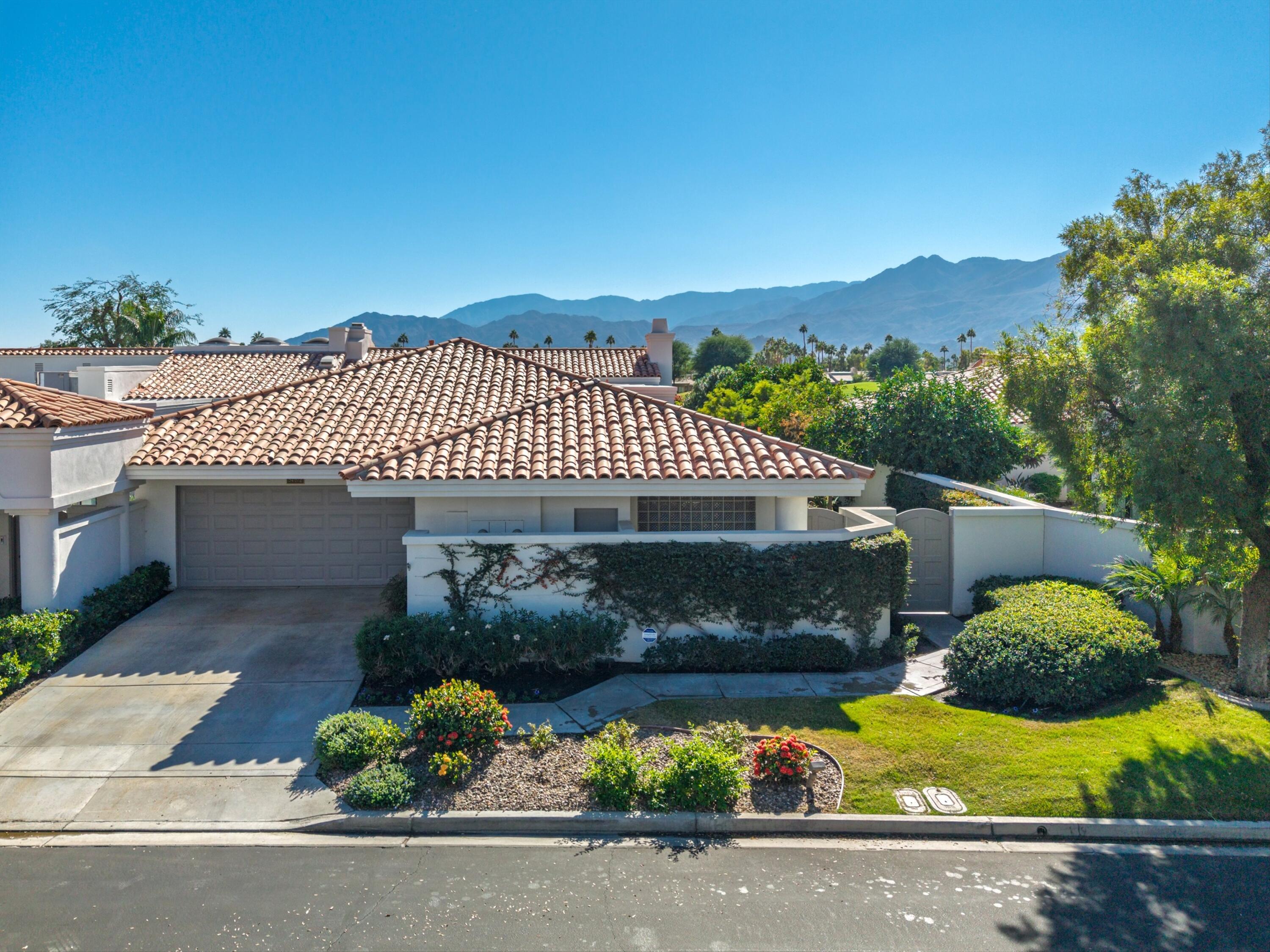54672 Inverness Way La Quinta, CA 92253 - Photo 3 of 49 01-Photo-1