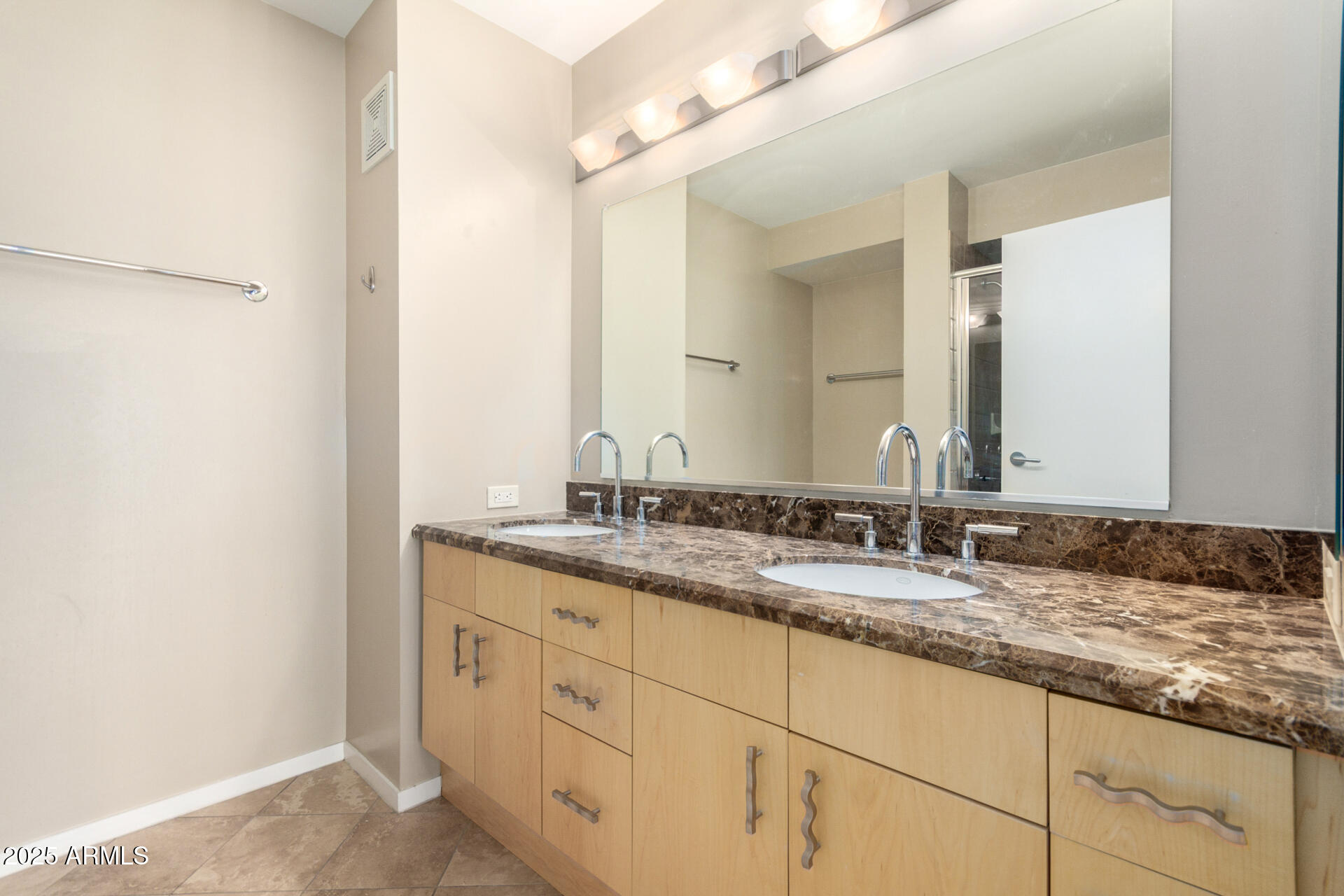 4808 North 24th Street, Unit 1127 Phoenix, AZ 85016 - Photo 19 of 37 16 24th 1127